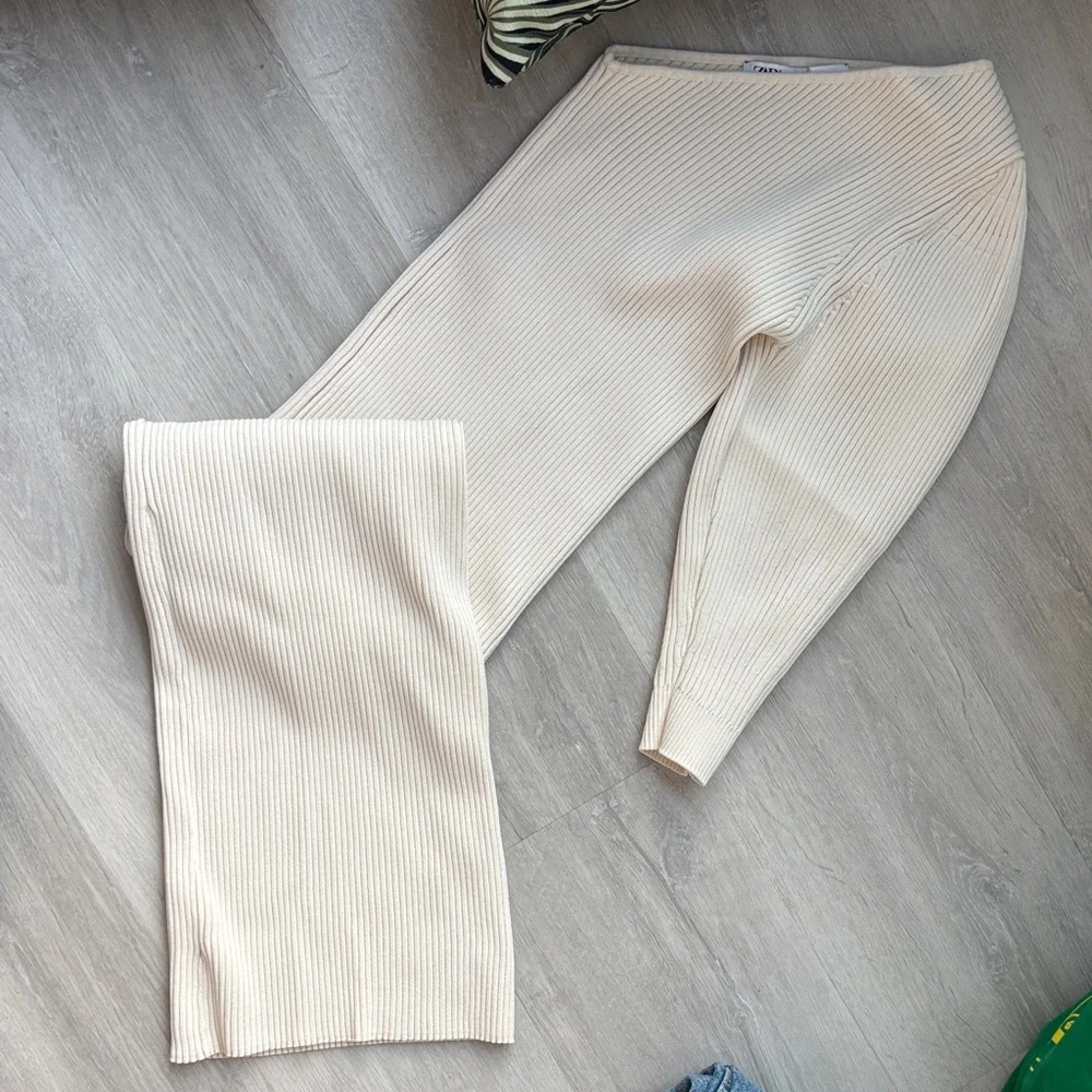 Zara Cream Wide Leg Ribbed Pants - Picture 1 of 4